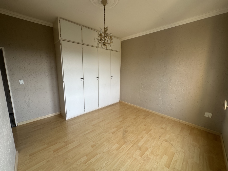 To Let 2 Bedroom Property for Rent in Constantia Kloof Gauteng