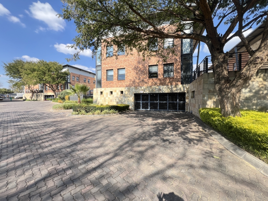 To Let Commercial Property for Rent in Paulshof Gauteng
