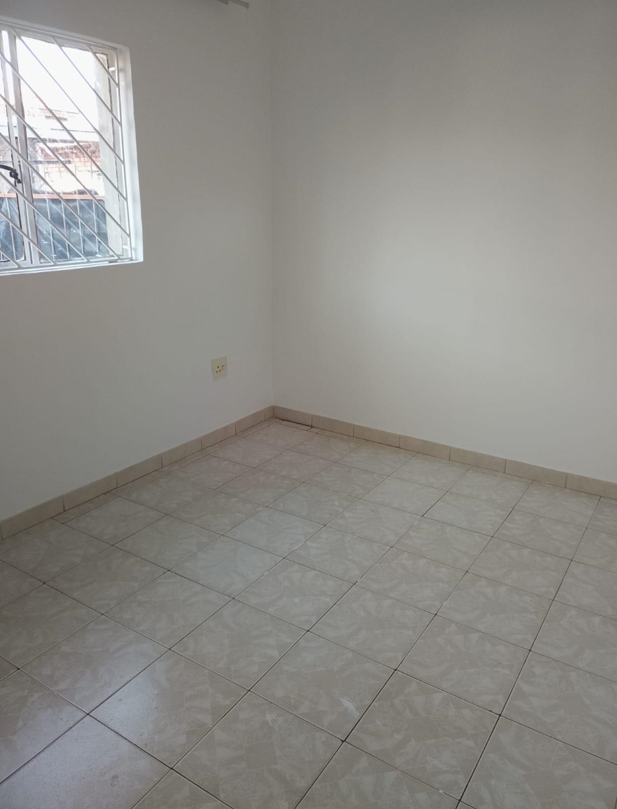 To Let 2 Bedroom Property for Rent in Laudium Gauteng
