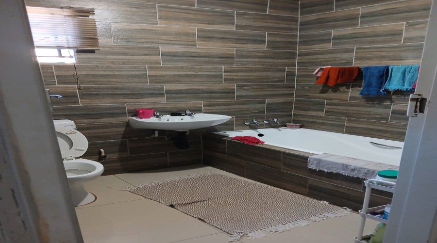 2 Bedroom Property for Sale in Walkerville Gauteng