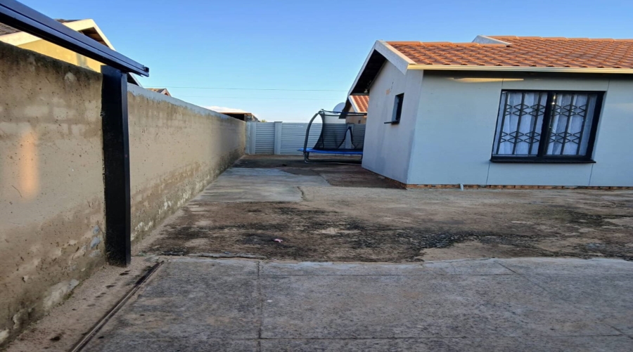 2 Bedroom Property for Sale in Walkerville Gauteng