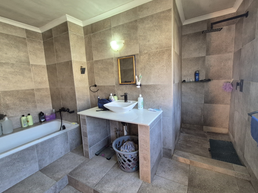 4 Bedroom Property for Sale in Fishers Hill Gauteng