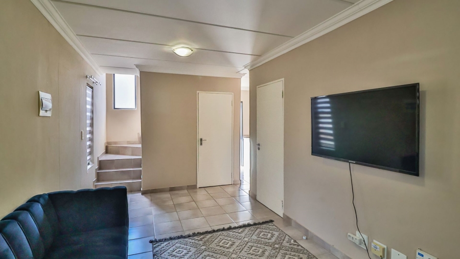 To Let 3 Bedroom Property for Rent in South Hills Gauteng