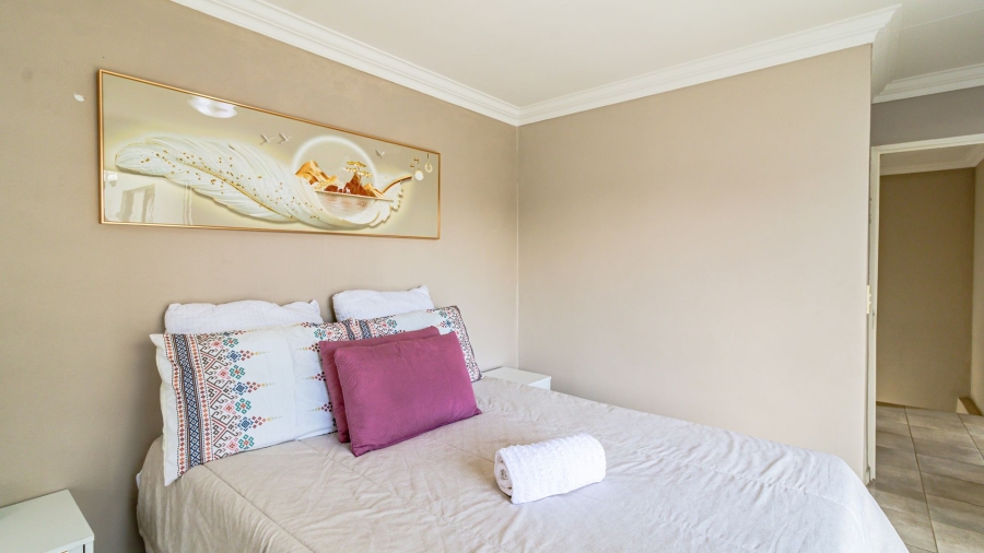 To Let 3 Bedroom Property for Rent in South Hills Gauteng