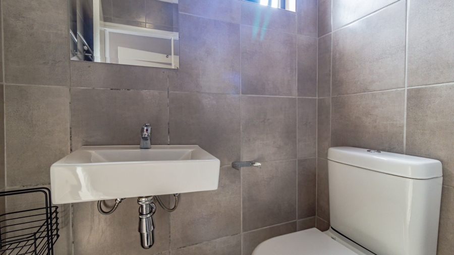 To Let 3 Bedroom Property for Rent in South Hills Gauteng