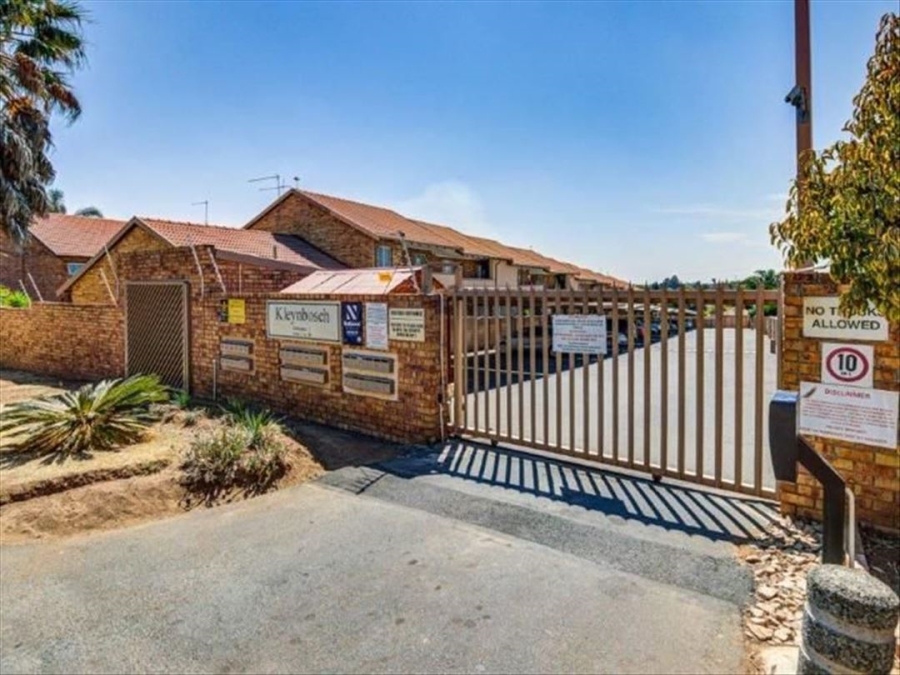 2 Bedroom Property for Sale in Birch Acres Gauteng