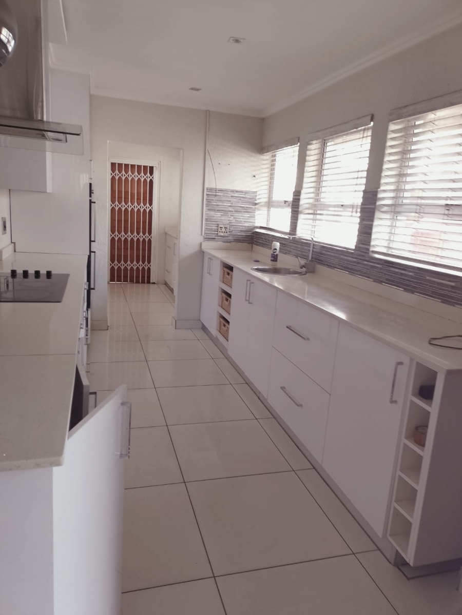 To Let 3 Bedroom Property for Rent in Sunward Park Gauteng