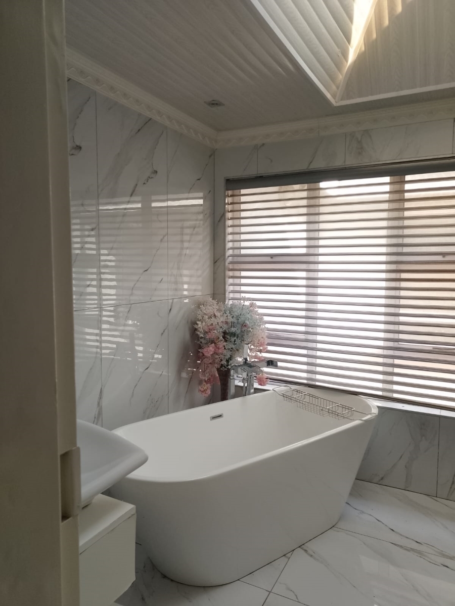 To Let 3 Bedroom Property for Rent in Sunward Park Gauteng