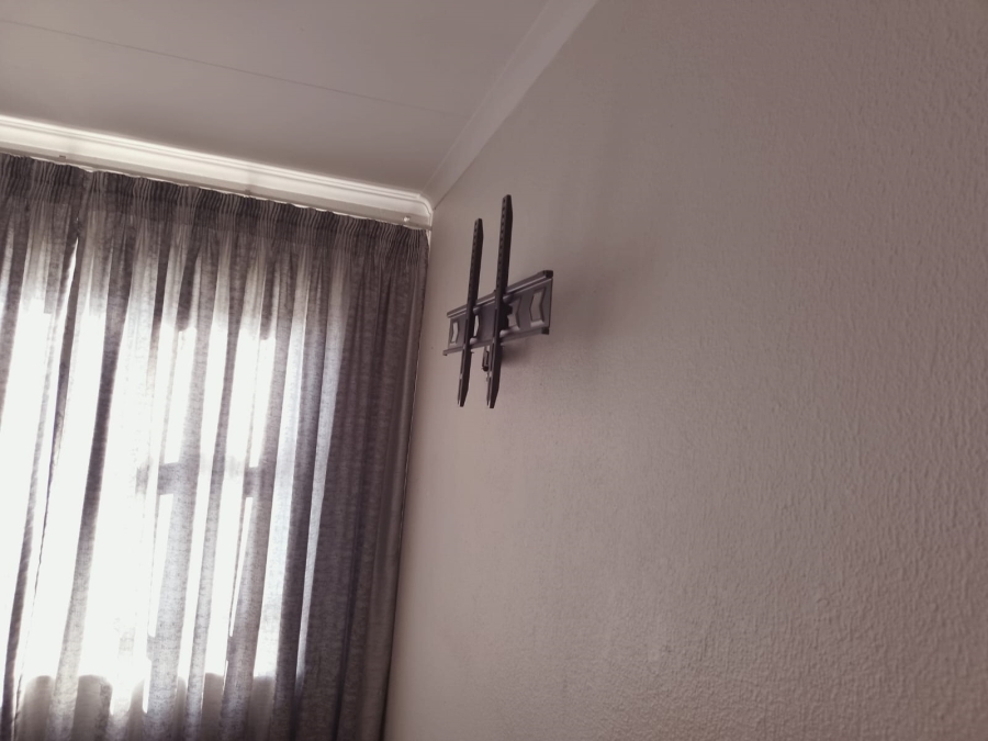 To Let 3 Bedroom Property for Rent in Sunward Park Gauteng