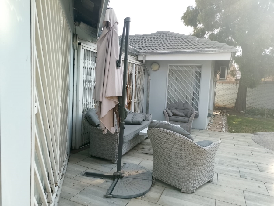 To Let 3 Bedroom Property for Rent in Sunward Park Gauteng