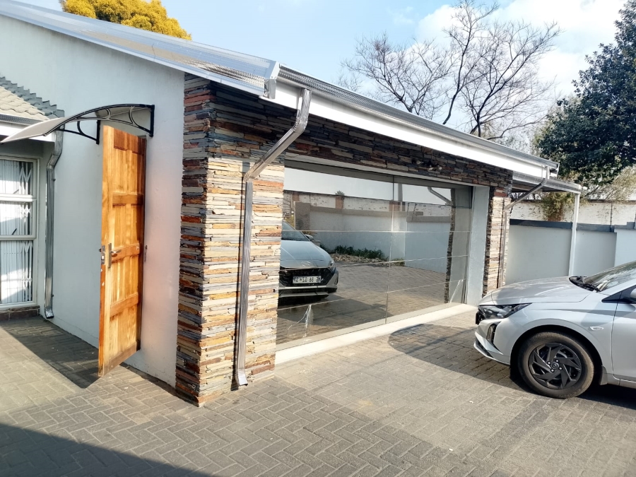 To Let 3 Bedroom Property for Rent in Sunward Park Gauteng