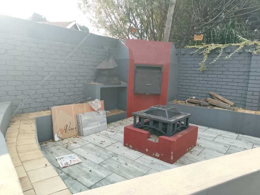 To Let 3 Bedroom Property for Rent in Sunward Park Gauteng