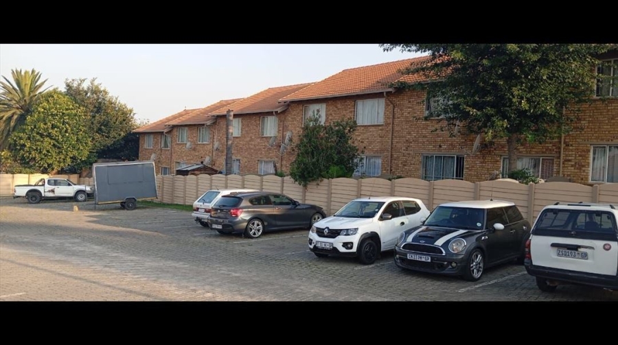 2 Bedroom Property for Sale in Birch Acres Gauteng