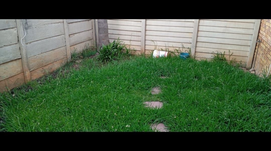 2 Bedroom Property for Sale in Birch Acres Gauteng
