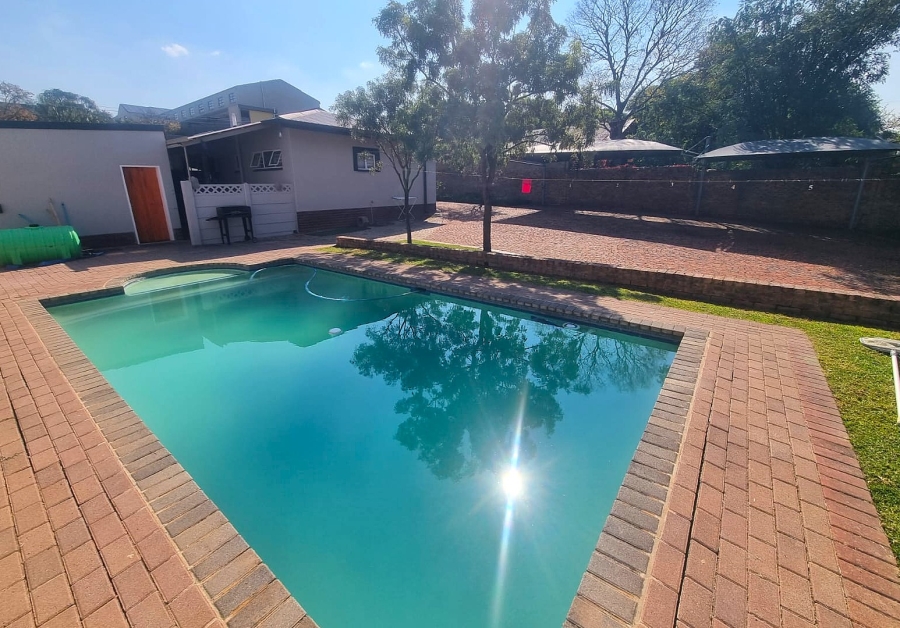 To Let 3 Bedroom Property for Rent in Menlo Park Gauteng