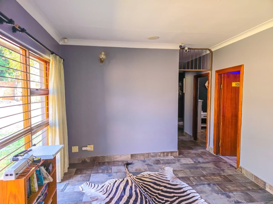 4 Bedroom Property for Sale in Ninapark Gauteng