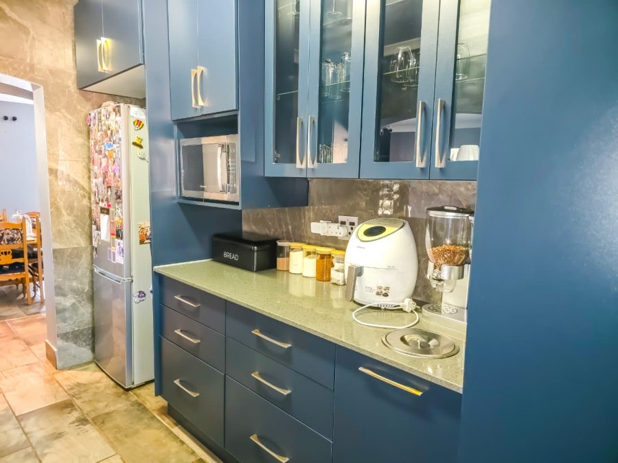 4 Bedroom Property for Sale in Ninapark Gauteng