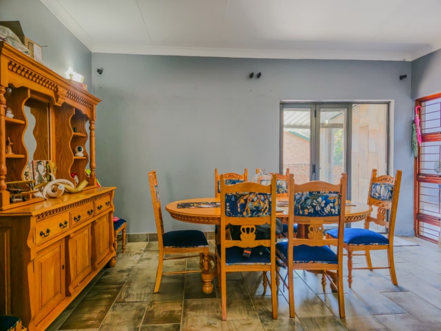 4 Bedroom Property for Sale in Ninapark Gauteng