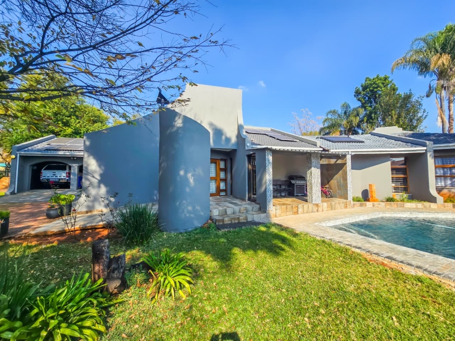 4 Bedroom Property for Sale in Ninapark Gauteng