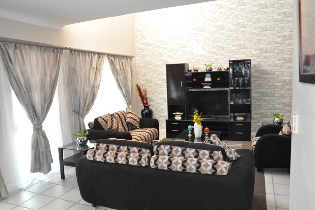 To Let 3 Bedroom Property for Rent in Morningside Gauteng