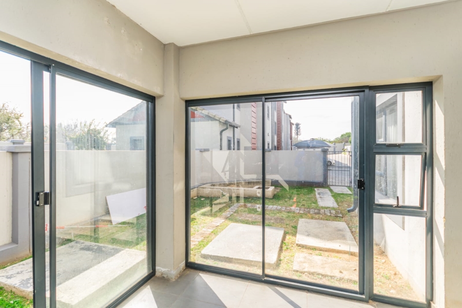 To Let 2 Bedroom Property for Rent in Kimbult A H Gauteng