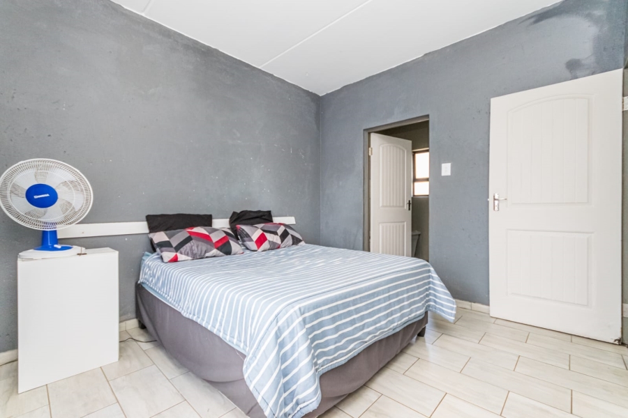 To Let 2 Bedroom Property for Rent in Kimbult A H Gauteng