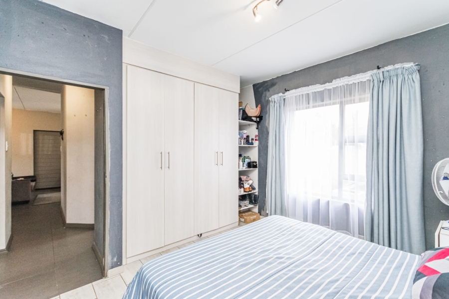 To Let 2 Bedroom Property for Rent in Kimbult A H Gauteng