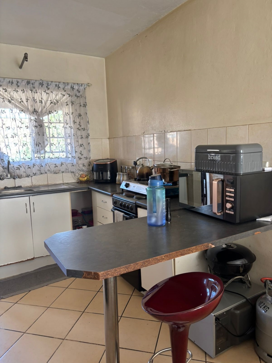 2 Bedroom Property for Sale in Edleen Gauteng