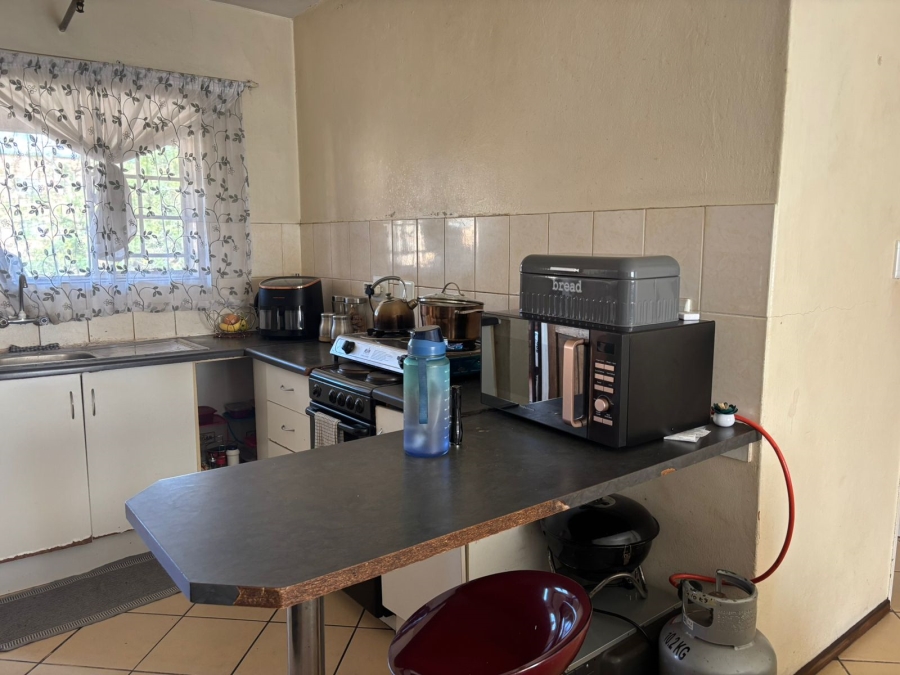 2 Bedroom Property for Sale in Edleen Gauteng