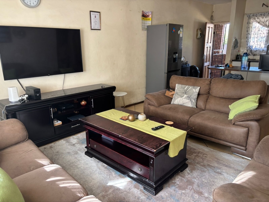 2 Bedroom Property for Sale in Edleen Gauteng