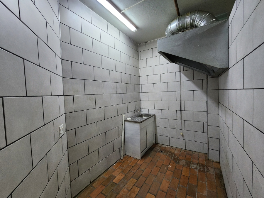 To Let Commercial Property for Rent in Koedoespoort Industrial Gauteng