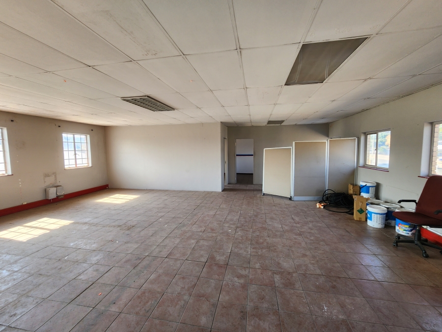 To Let Commercial Property for Rent in Koedoespoort Industrial Gauteng
