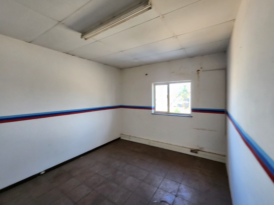 To Let Commercial Property for Rent in Koedoespoort Industrial Gauteng