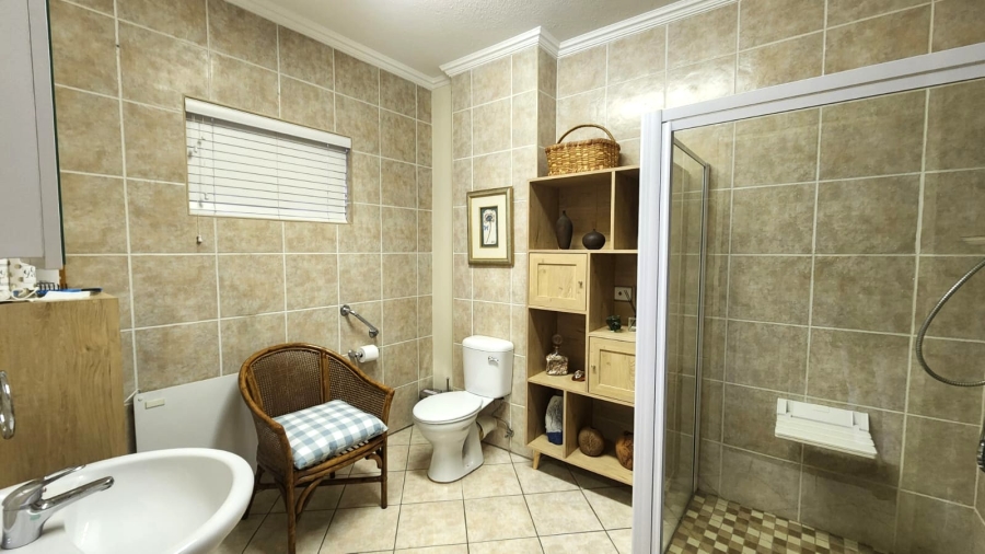 1 Bedroom Property for Sale in Garsfontein Gauteng