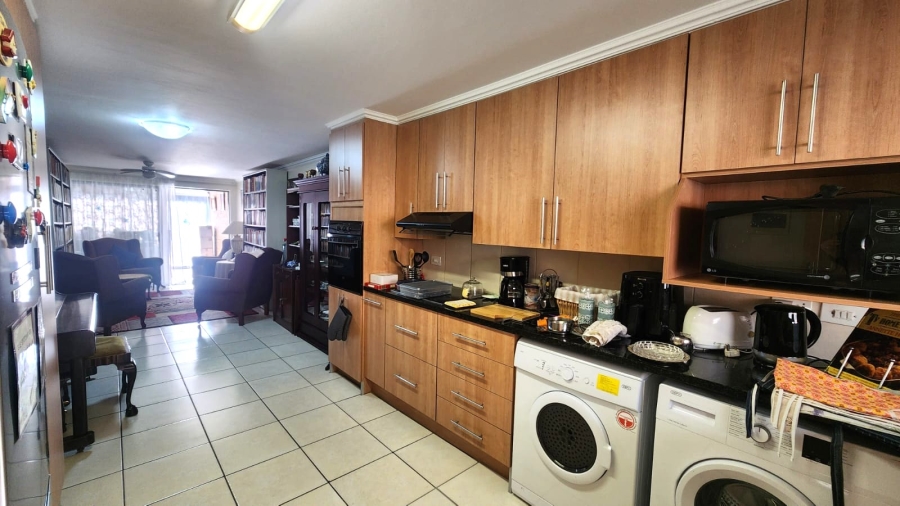 2 Bedroom Property for Sale in Garsfontein Gauteng