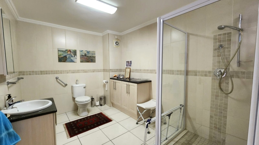 2 Bedroom Property for Sale in Garsfontein Gauteng