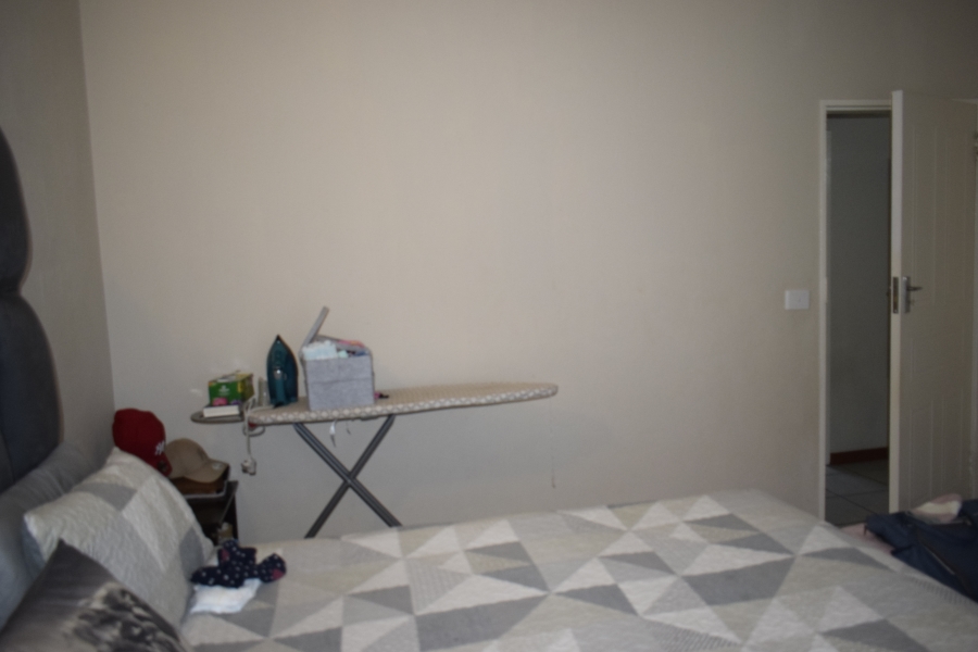 2 Bedroom Property for Sale in Comet Gauteng