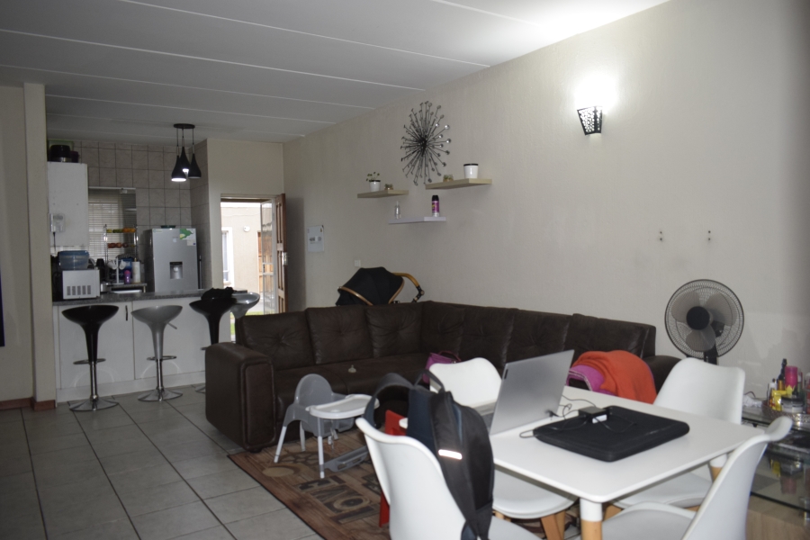 2 Bedroom Property for Sale in Comet Gauteng