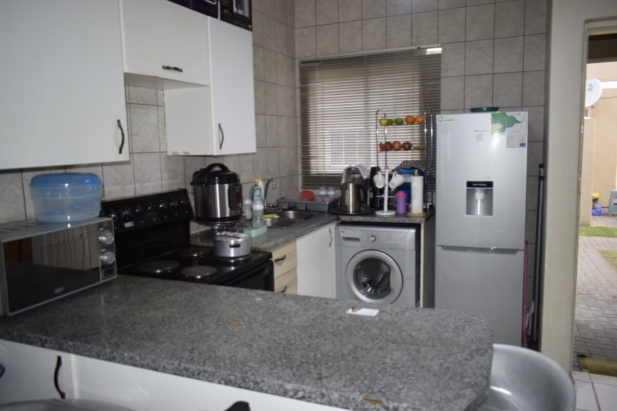 2 Bedroom Property for Sale in Comet Gauteng