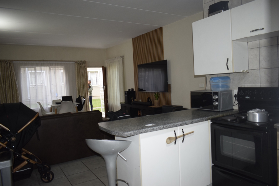 2 Bedroom Property for Sale in Comet Gauteng