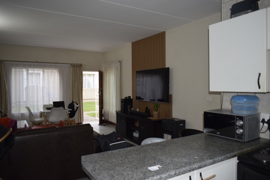 2 Bedroom Property for Sale in Comet Gauteng