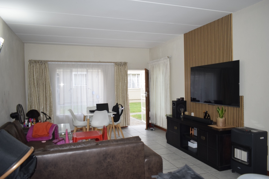2 Bedroom Property for Sale in Comet Gauteng