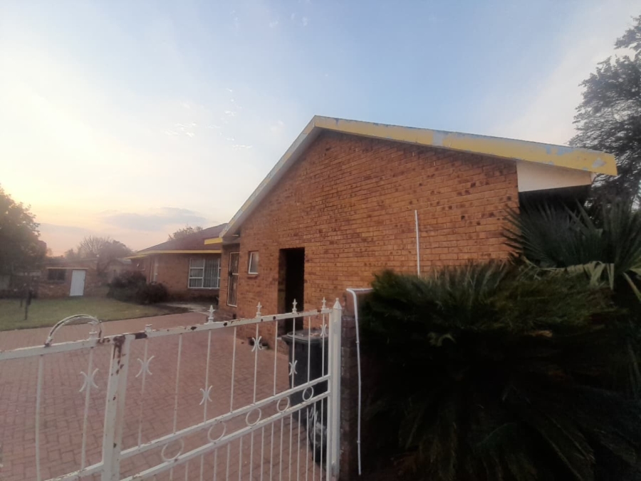 4 Bedroom Property for Sale in Ferryvale Gauteng