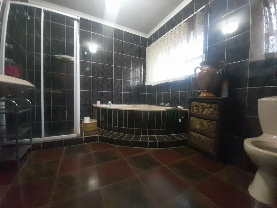 4 Bedroom Property for Sale in Ferryvale Gauteng