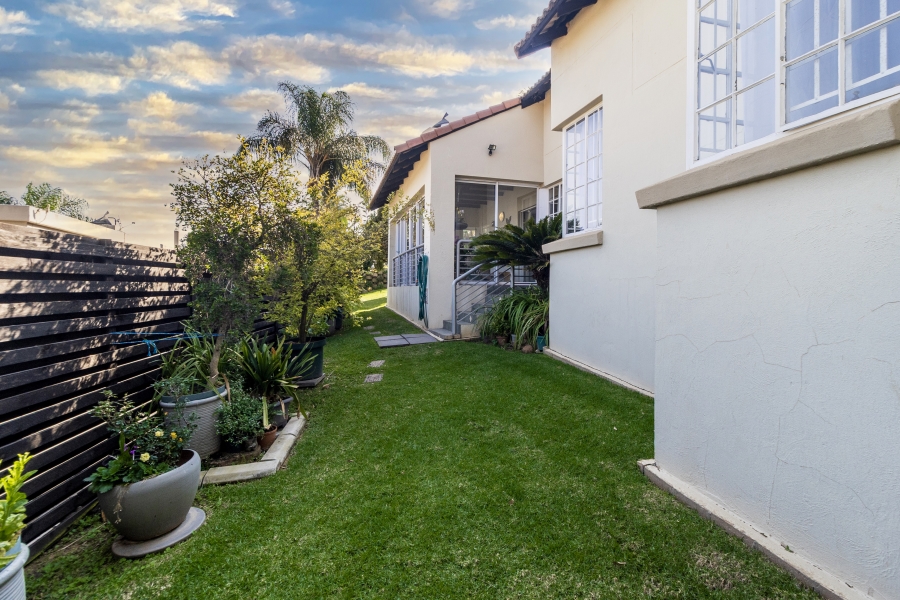 2 Bedroom Property for Sale in Erasmuskloof Gauteng