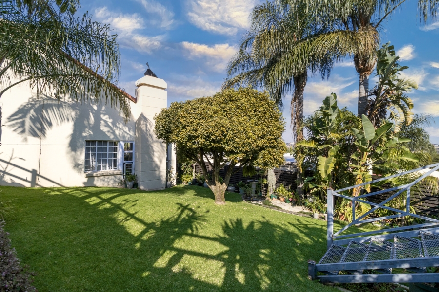2 Bedroom Property for Sale in Erasmuskloof Gauteng