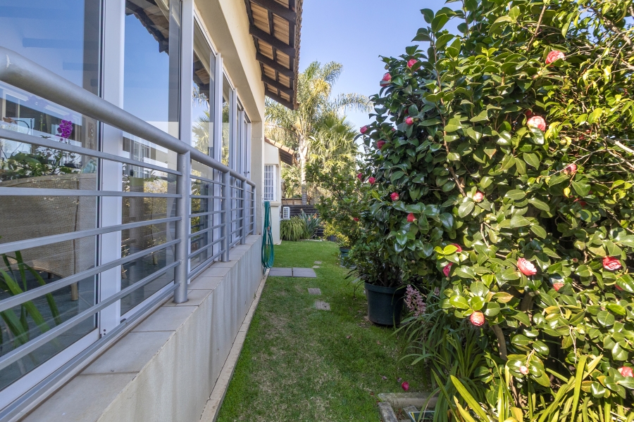2 Bedroom Property for Sale in Erasmuskloof Gauteng