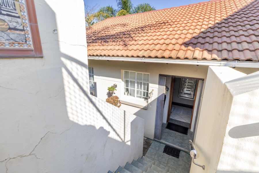 2 Bedroom Property for Sale in Erasmuskloof Gauteng