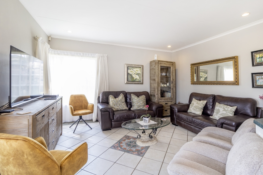 2 Bedroom Property for Sale in Erasmuskloof Gauteng