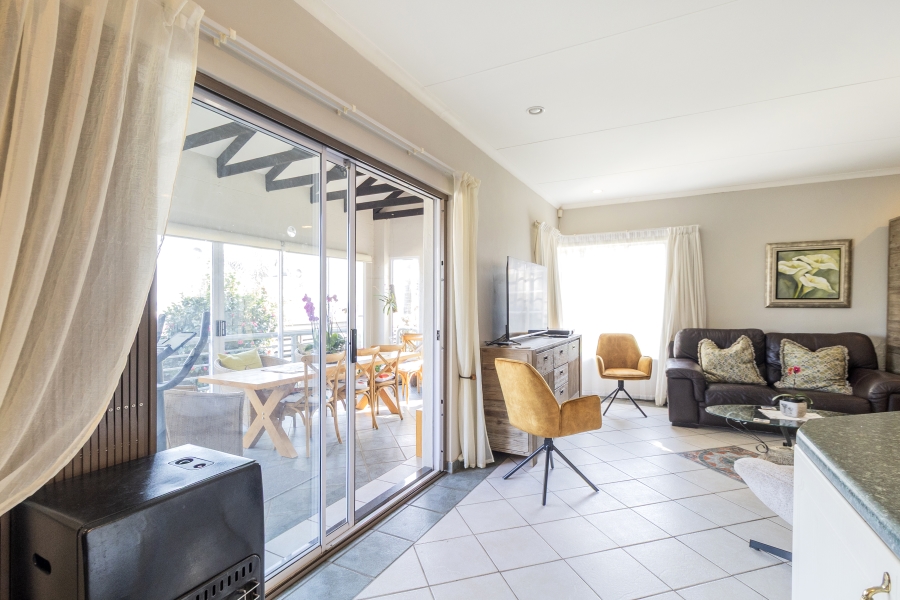 2 Bedroom Property for Sale in Erasmuskloof Gauteng